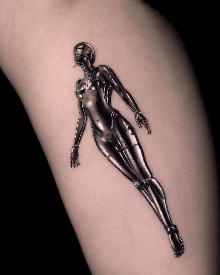 This Tattoo Artist Creates Chrome Tattoos So Real They Look Like Liquid Metal Under The Skin (30 Pics) This Tattoo Artist Creates Chrome Tattoos So Real They Look Like Liquid Metal Under The Skin (30 Pics)
