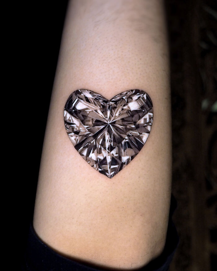 This Tattoo Artist Creates Chrome Tattoos So Real They Look Like Liquid Metal Under The Skin (30 Pics) This Tattoo Artist Creates Chrome Tattoos So Real They Look Like Liquid Metal Under The Skin (30 Pics)