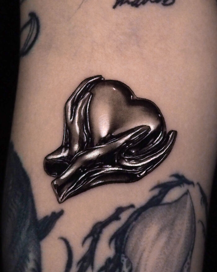 This Tattoo Artist Creates Chrome Tattoos So Real They Look Like Liquid Metal Under The Skin (30 Pics) This Tattoo Artist Creates Chrome Tattoos So Real They Look Like Liquid Metal Under The Skin (30 Pics)