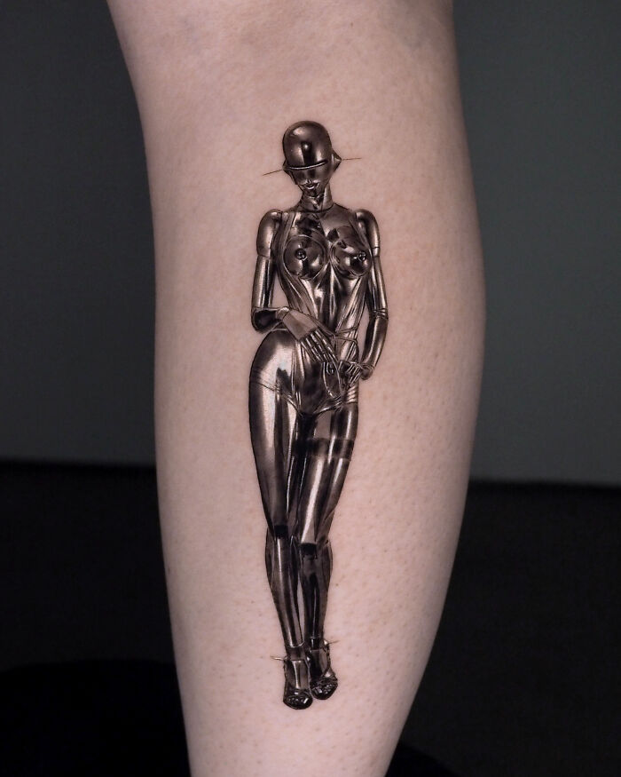 This Tattoo Artist Creates Chrome Tattoos So Real They Look Like Liquid Metal Under The Skin (30 Pics) This Tattoo Artist Creates Chrome Tattoos So Real They Look Like Liquid Metal Under The Skin (30 Pics)