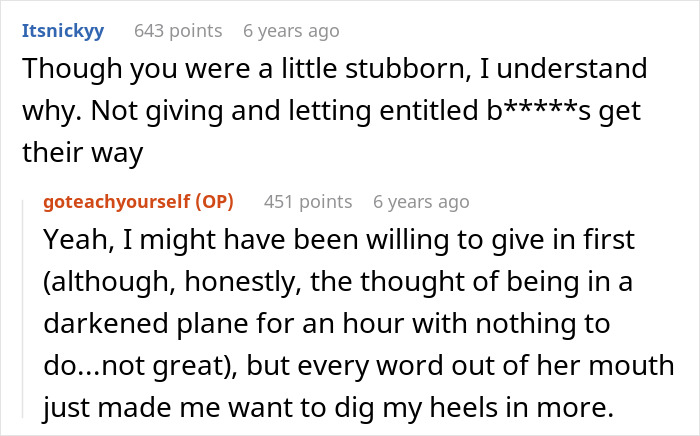 Racist Karen Disrupts Flight As Guy Won’t Turn Off Seat Light, Mad As He Gets A Better Seat Instead