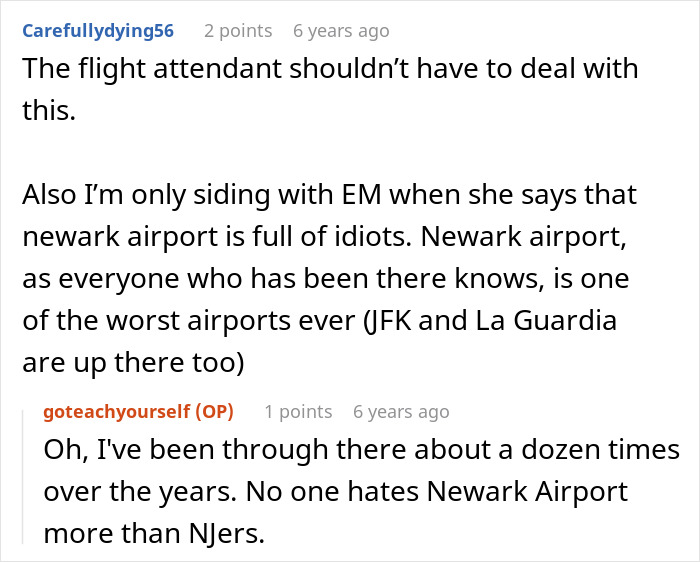Racist Karen Disrupts Flight As Guy Won’t Turn Off Seat Light, Mad As He Gets A Better Seat Instead