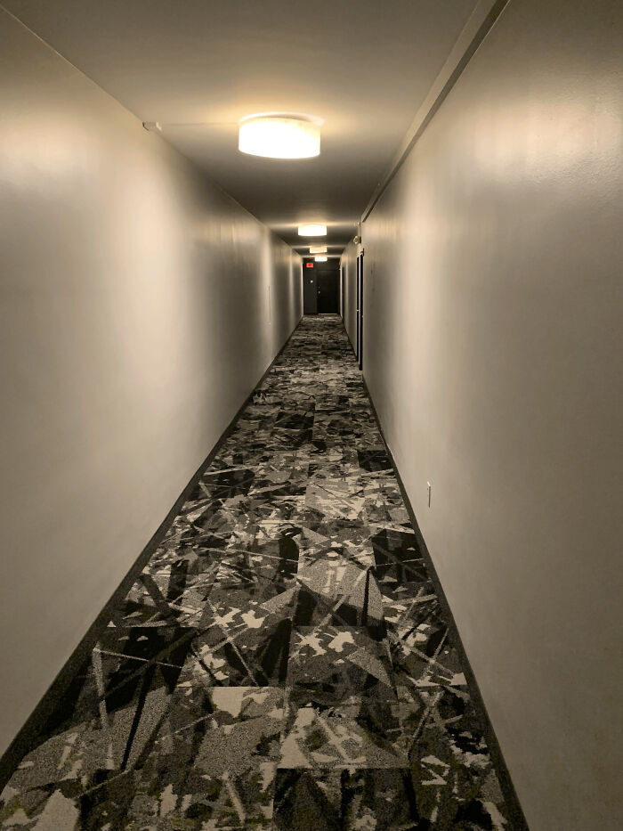 71 Amateur And Veteran Online Detectives Are Sharing Photos With Hidden Details (New Pics)