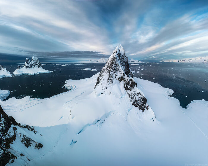 This Photographer Captured Antarctica’s Frozen Landscapes From A Red-Sailed Schooner (42 Pics) This Photographer Captured Antarctica’s Frozen Landscapes From A Red-Sailed Schooner (42 Pics)
