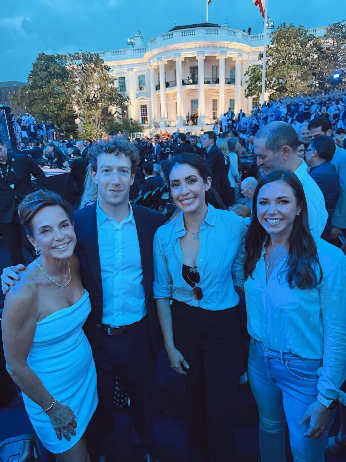 The UFC 250 Fight Was Held On The White House Lawn, Here’s 19 Of The Most Random Celebs Who Attended The UFC 250 Fight Was Held On The White House Lawn, Here’s 19 Of The Most Random Celebs Who Attended