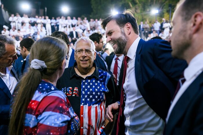 The UFC 250 Fight Was Held On The White House Lawn, Here’s 19 Of The Most Random Celebs Who Attended The UFC 250 Fight Was Held On The White House Lawn, Here’s 19 Of The Most Random Celebs Who Attended
