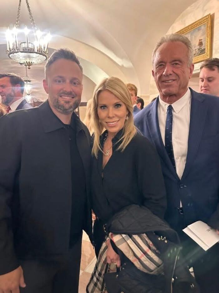The UFC 250 Fight Was Held On The White House Lawn, Here’s 19 Of The Most Random Celebs Who Attended The UFC 250 Fight Was Held On The White House Lawn, Here’s 19 Of The Most Random Celebs Who Attended