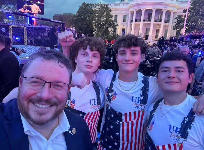 The UFC 250 Fight Was Held On The White House Lawn, Here’s 19 Of The Most Random Celebs Who Attended The UFC 250 Fight Was Held On The White House Lawn, Here’s 19 Of The Most Random Celebs Who Attended