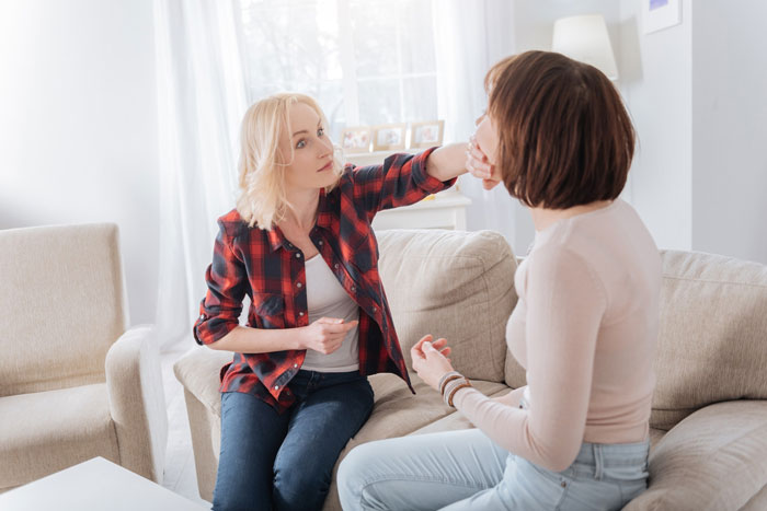 Narcissistic MIL Decides DIL&rsquo;s Sis Should Abide By Her Rules, Loses It After Always Being Challenged
