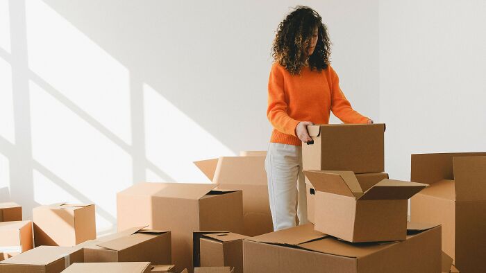 21 Mind-Bending Dilemmas That’ll Challenge Your Morals: Vote Now & See Where You Stand 21 Mind-Bending Dilemmas That’ll Challenge Your Morals: Vote Now & See Where You Stand