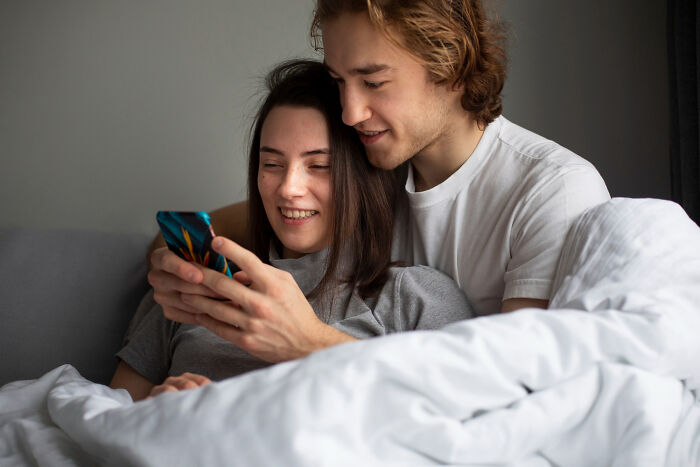 38 Relationships That Derailed Awfully And Turned Into Wild Breakup Stories 38 Relationships That Derailed Awfully And Turned Into Wild Breakup Stories