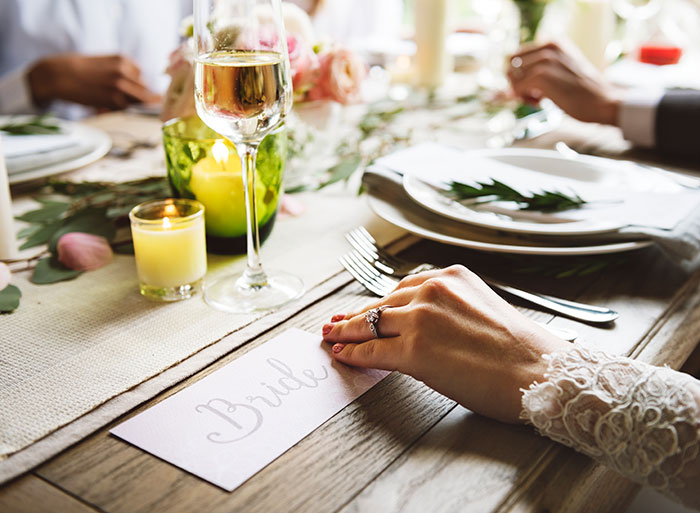 Woman Prioritizes Fiancé’s Wishes For Wedding, Gets Upset When Guests Don’t Share The Excitement Woman Prioritizes Fiancé’s Wishes For Wedding, Gets Upset When Guests Don’t Share The Excitement