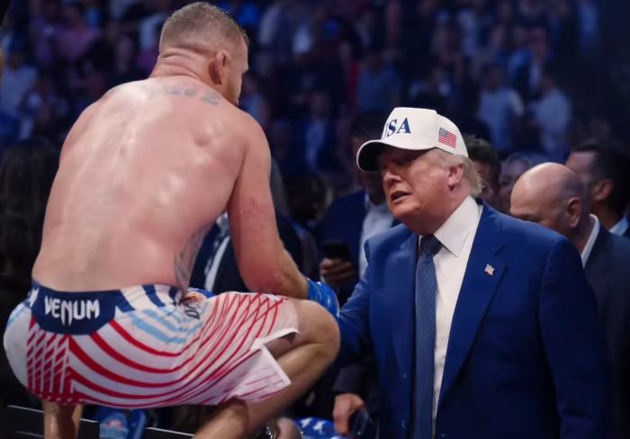 Trump Photo At White House UFC Event Confirms Secret Under President’s Suits People Have Suspected For Years Trump Photo At White House UFC Event Confirms Secret Under President’s Suits People Have Suspected For Years
