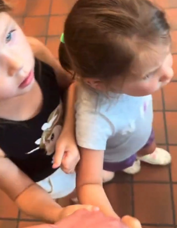 “Male Karen” Harasses Dad Helping His Daughter In Restroom Until Girl Cries, Gets Just Treatment From Manager “Male Karen” Harasses Dad Helping His Daughter In Restroom Until Girl Cries, Gets Just Treatment From Manager