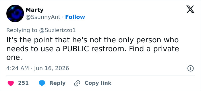 “Male Karen” Harasses Dad Helping His Daughter In Restroom Until Girl Cries, Gets Just Treatment From Manager “Male Karen” Harasses Dad Helping His Daughter In Restroom Until Girl Cries, Gets Just Treatment From Manager