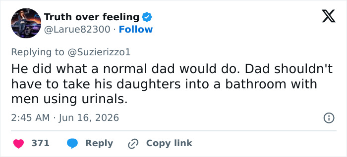 “Male Karen” Harasses Dad Helping His Daughter In Restroom Until Girl Cries, Gets Just Treatment From Manager “Male Karen” Harasses Dad Helping His Daughter In Restroom Until Girl Cries, Gets Just Treatment From Manager