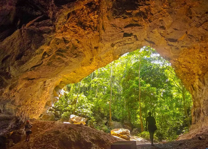 Second Woman In Brazil Fatally Plunges 100 Feet In Dumbfounding Hiking Accident After Rope Jumping Tragedy Second Woman In Brazil Fatally Plunges 100 Feet In Dumbfounding Hiking Accident After Rope Jumping Tragedy