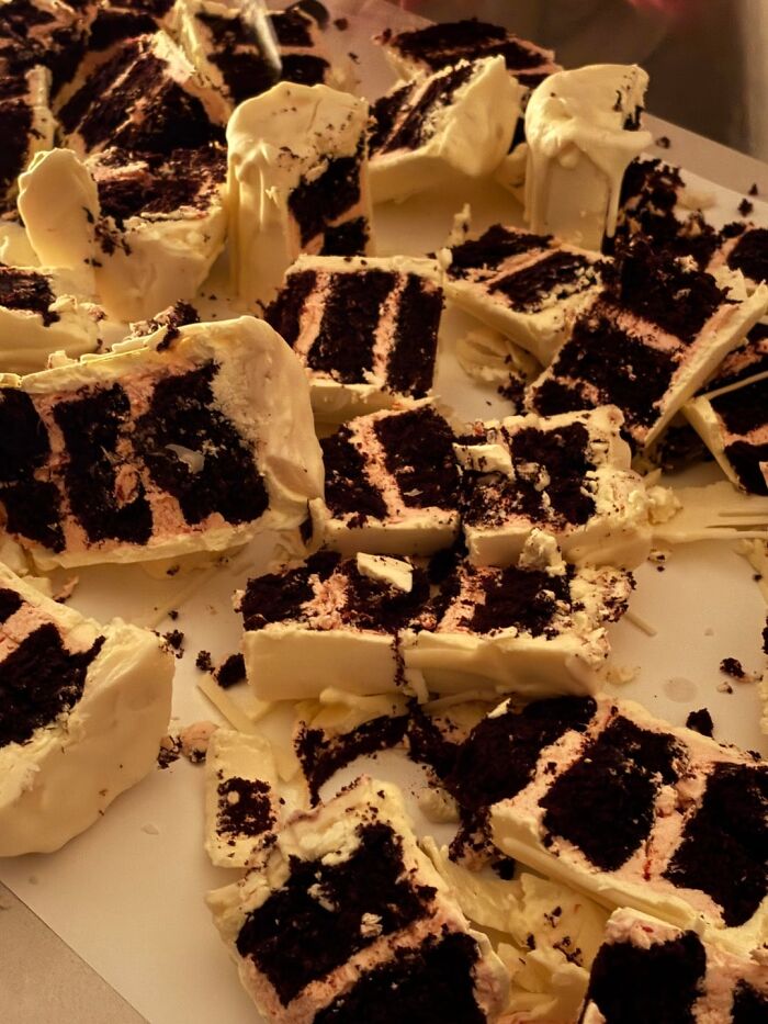 109 Desserts So Beautiful They Barely Look Real (New Pics) 109 Desserts So Beautiful They Barely Look Real (New Pics)
