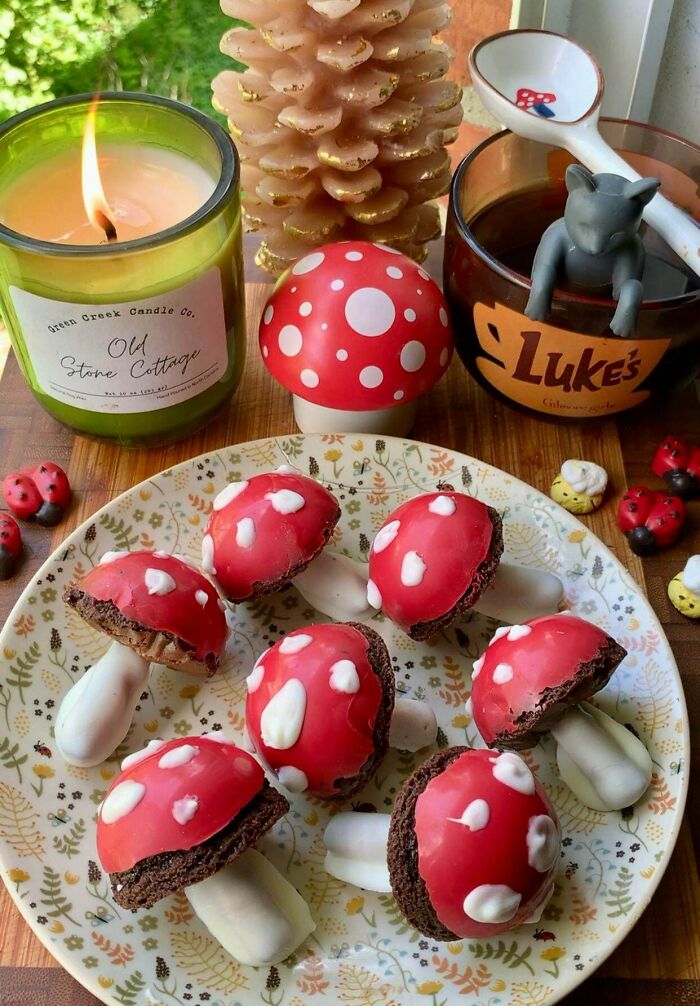 109 Desserts So Beautiful They Barely Look Real (New Pics) 109 Desserts So Beautiful They Barely Look Real (New Pics)