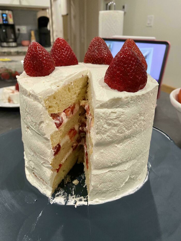 109 Desserts So Beautiful They Barely Look Real (New Pics) 109 Desserts So Beautiful They Barely Look Real (New Pics)