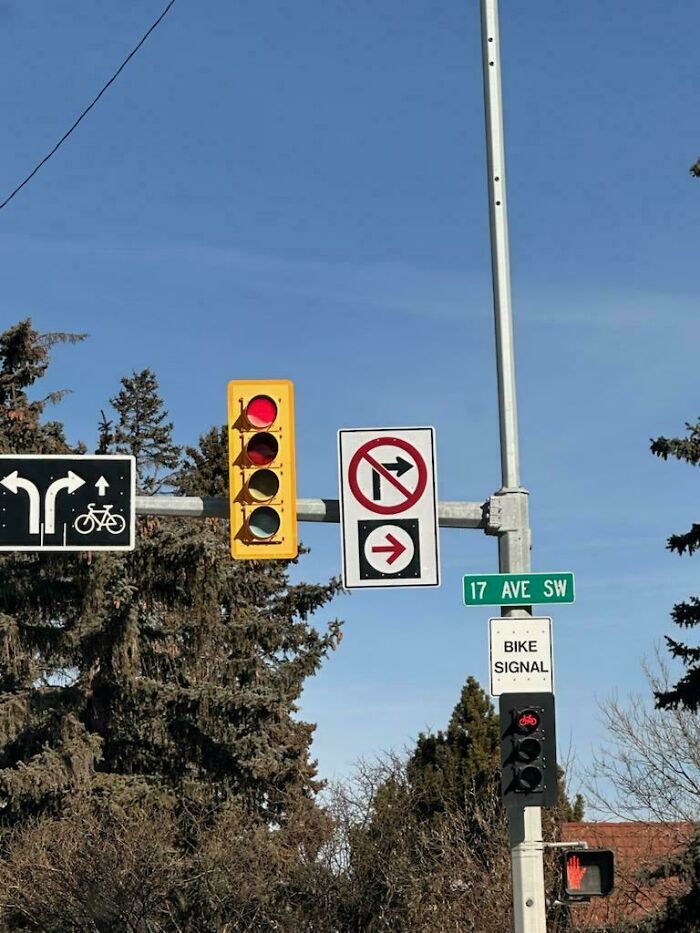 “American Flags. Everywhere”: 79 Things In The US That Left Tourists Baffled “American Flags. Everywhere”: 79 Things In The US That Left Tourists Baffled