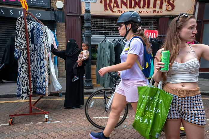 Photographer Reveals The Unseen Realities Of Our World, And Here Are His 30 New Shots