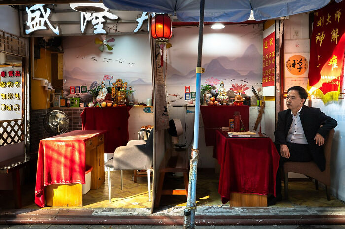 Photographer Reveals The Unseen Realities Of Our World, And Here Are His 30 New Shots