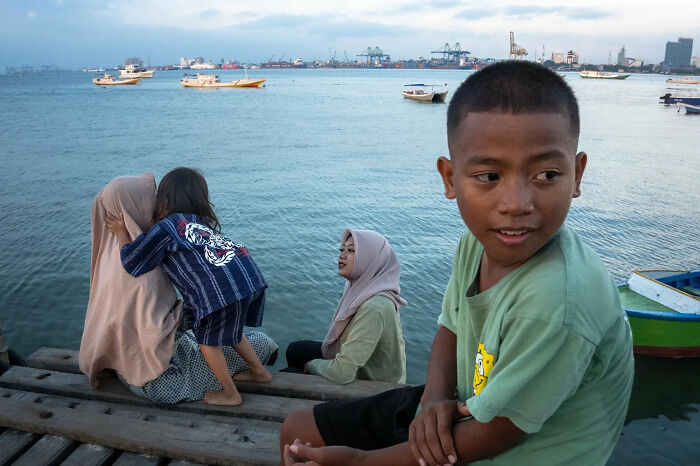 Photographer Reveals The Unseen Realities Of Our World, And Here Are His 30 New Shots