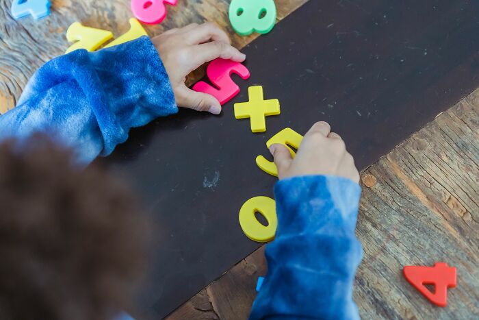 “Can You Solve Them All?”: 15 Math Puzzles That Are Trickier Than They First Seem “Can You Solve Them All?”: 15 Math Puzzles That Are Trickier Than They First Seem