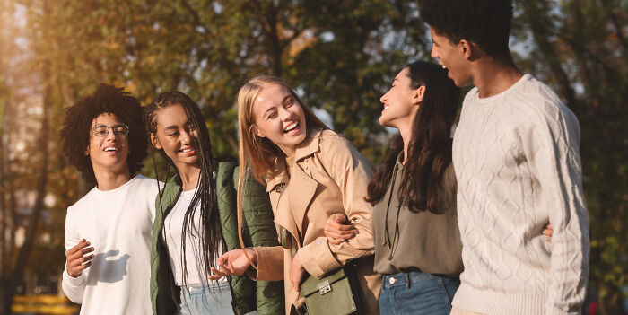 35 Disturbing Things People Learned About Their Friends That Made Them See Them Differently 35 Disturbing Things People Learned About Their Friends That Made Them See Them Differently