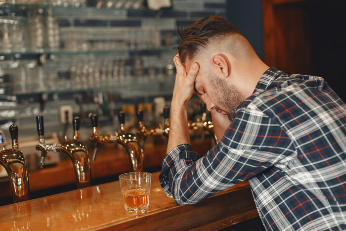 35 Disturbing Things People Learned About Their Friends That Made Them See Them Differently 35 Disturbing Things People Learned About Their Friends That Made Them See Them Differently