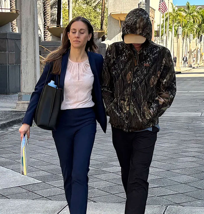 Judge Left Horrified After Hearing Details Of Teen’s “Depravity” In Stepsister’s Cruise Homicide Judge Left Horrified After Hearing Details Of Teen’s “Depravity” In Stepsister’s Cruise Homicide