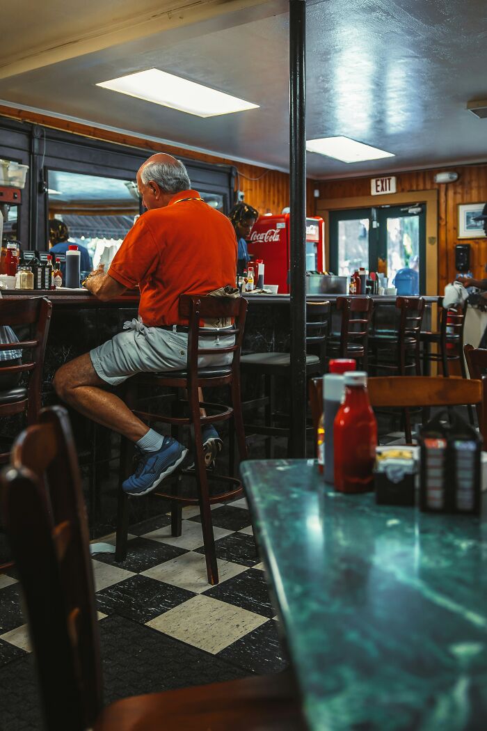 27 Stories About People Who Hid Their True Selves For Years