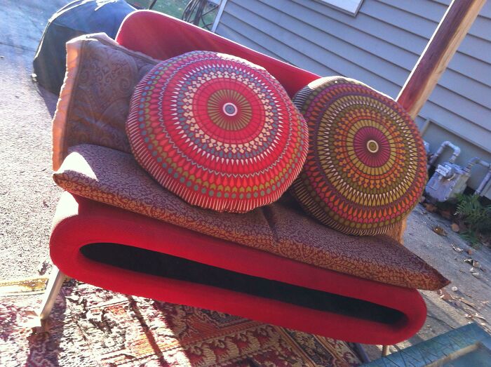 67 Couches That Would Make Any Interior Designer Want To Lie Down, But Not On Them 67 Couches That Would Make Any Interior Designer Want To Lie Down, But Not On Them