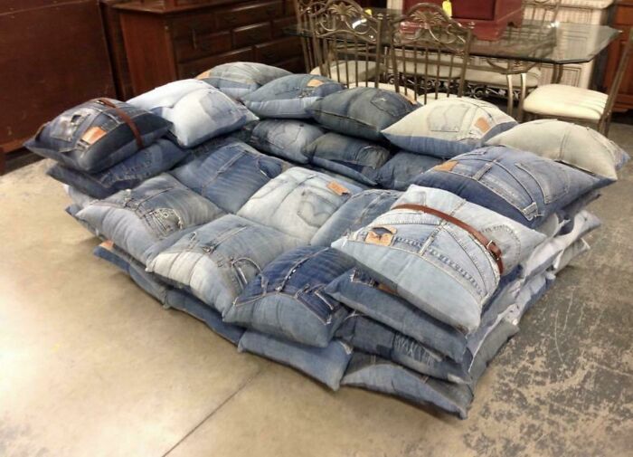 67 Couches That Would Make Any Interior Designer Want To Lie Down, But Not On Them 67 Couches That Would Make Any Interior Designer Want To Lie Down, But Not On Them