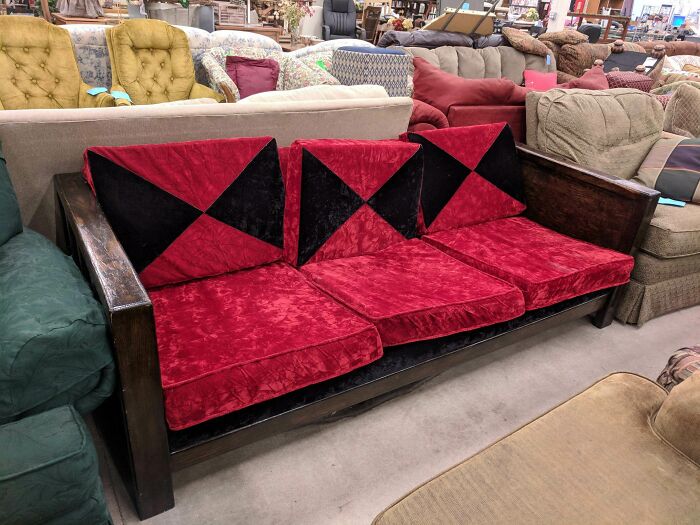67 Couches That Would Make Any Interior Designer Want To Lie Down, But Not On Them 67 Couches That Would Make Any Interior Designer Want To Lie Down, But Not On Them