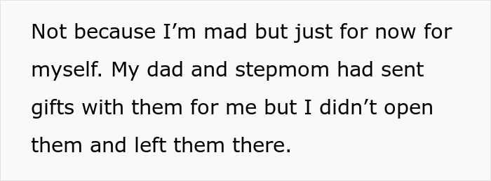 18YO Refuses To Have Dad Walk Her On Senior Night After He Held A Grudge Over One Stupid Argument 18YO Refuses To Have Dad Walk Her On Senior Night After He Held A Grudge Over One Stupid Argument