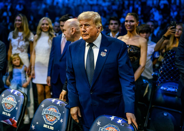 Leaked G7 Photos Spur Trump Health Concerns After Viewers Spot Bruises, Deep Gash Leaked G7 Photos Spur Trump Health Concerns After Viewers Spot Bruises, Deep Gash