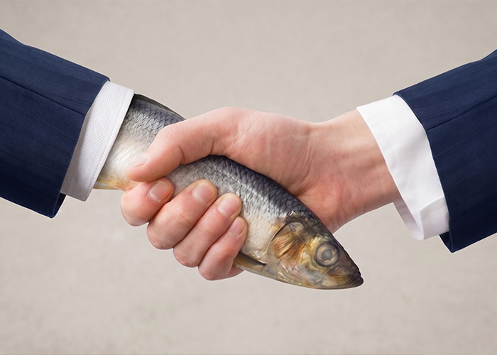 After Trump’s ‘De*d Fish’ Handshake With Macron Goes Viral, Body Language Experts Reveal Its Meaning After Trump’s ‘De*d Fish’ Handshake With Macron Goes Viral, Body Language Experts Reveal Its Meaning