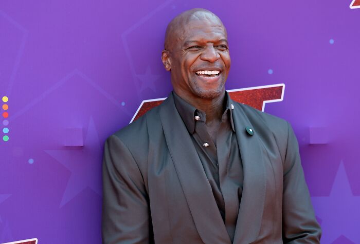 &lsquo;Brooklyn Nine-Nine&rsquo; Star Shatters Internet With Graphic 13-Hour Binge Confession After Old Clip Resurfaces
