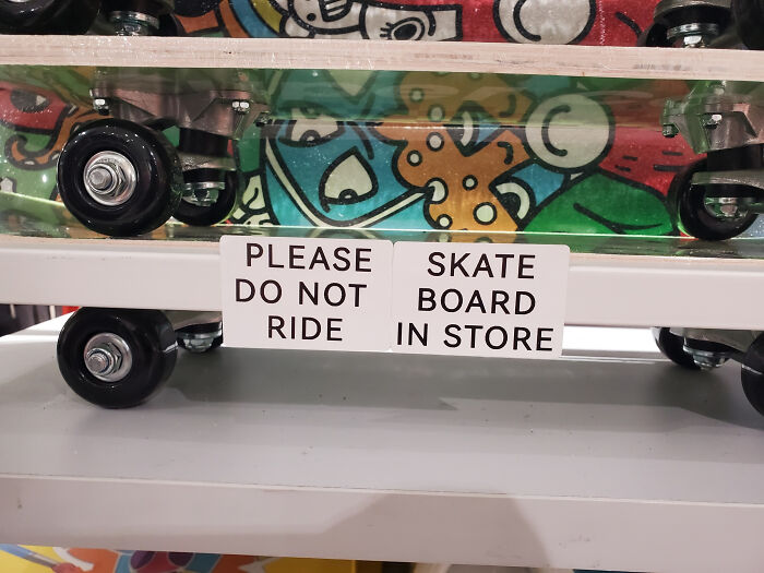 67 Times Poor Sign Design Sent A Hilariously Confusing Message (New Pics)