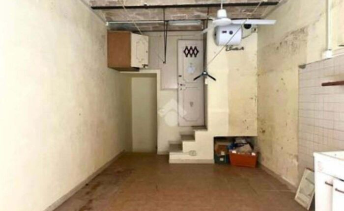 79 Unhinged Real Estate Listings That Should Come With A Trigger Warning 79 Unhinged Real Estate Listings That Should Come With A Trigger Warning