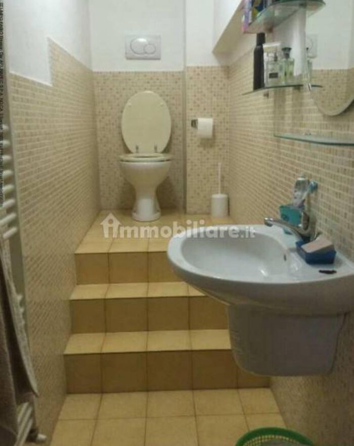 79 Unhinged Real Estate Listings That Should Come With A Trigger Warning 79 Unhinged Real Estate Listings That Should Come With A Trigger Warning