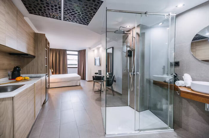79 Unhinged Real Estate Listings That Should Come With A Trigger Warning 79 Unhinged Real Estate Listings That Should Come With A Trigger Warning