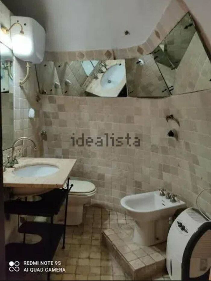 79 Unhinged Real Estate Listings That Should Come With A Trigger Warning 79 Unhinged Real Estate Listings That Should Come With A Trigger Warning