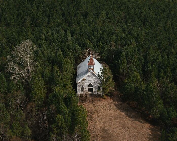 55 Eerie Photos Of Abandoned Places And Forgotten Corners Of America By Brendon Burton 55 Eerie Photos Of Abandoned Places And Forgotten Corners Of America By Brendon Burton
