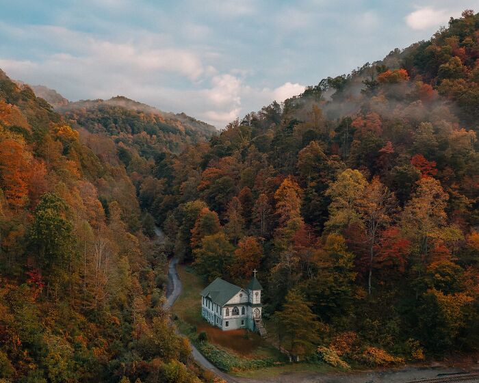 55 Eerie Photos Of Abandoned Places And Forgotten Corners Of America By Brendon Burton 55 Eerie Photos Of Abandoned Places And Forgotten Corners Of America By Brendon Burton