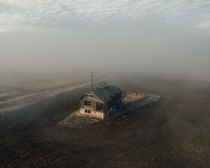 55 Eerie Photos Of Abandoned Places And Forgotten Corners Of America By Brendon Burton 55 Eerie Photos Of Abandoned Places And Forgotten Corners Of America By Brendon Burton