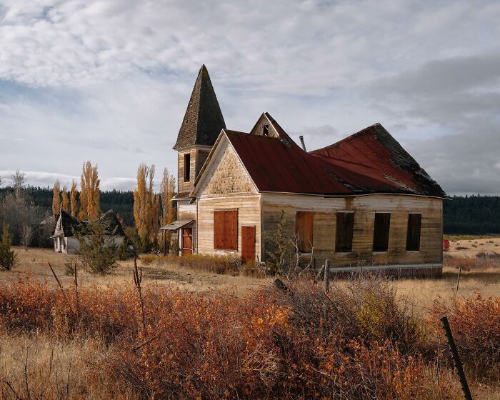 55 Eerie Photos Of Abandoned Places And Forgotten Corners Of America By Brendon Burton 55 Eerie Photos Of Abandoned Places And Forgotten Corners Of America By Brendon Burton