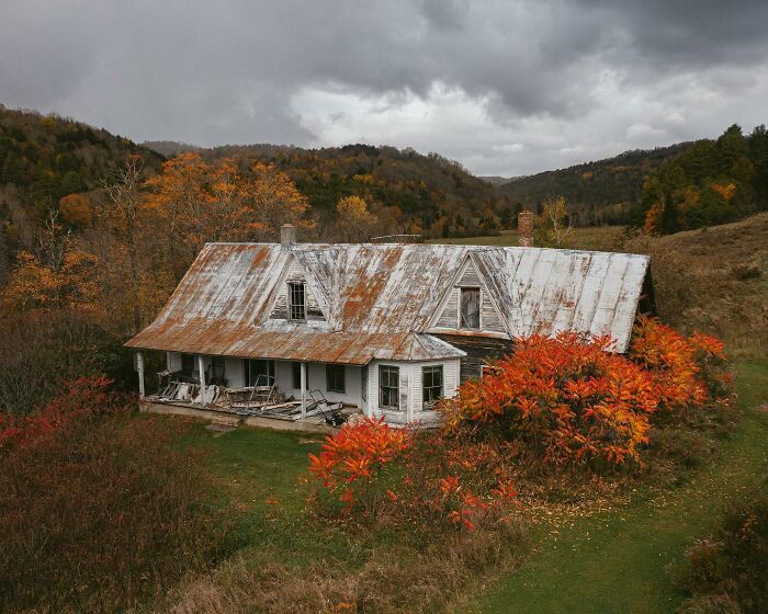 55 Eerie Photos Of Abandoned Places And Forgotten Corners Of America By Brendon Burton 55 Eerie Photos Of Abandoned Places And Forgotten Corners Of America By Brendon Burton